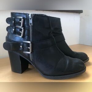 SCRATCHED Sugar Black Buckle Chunky Heel Motorcycle Booties 8